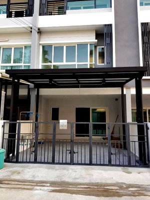 ทาวน์โฮม กรุงเทพมหานคร : ขายทาวน์โฮม 3 ชั้น 3 ห้องนอน The Ricco Town Watcharapol หมู่บ้านเดอะริคโค้ทาวน์ วัชรพล 20.6 ตร.ว.