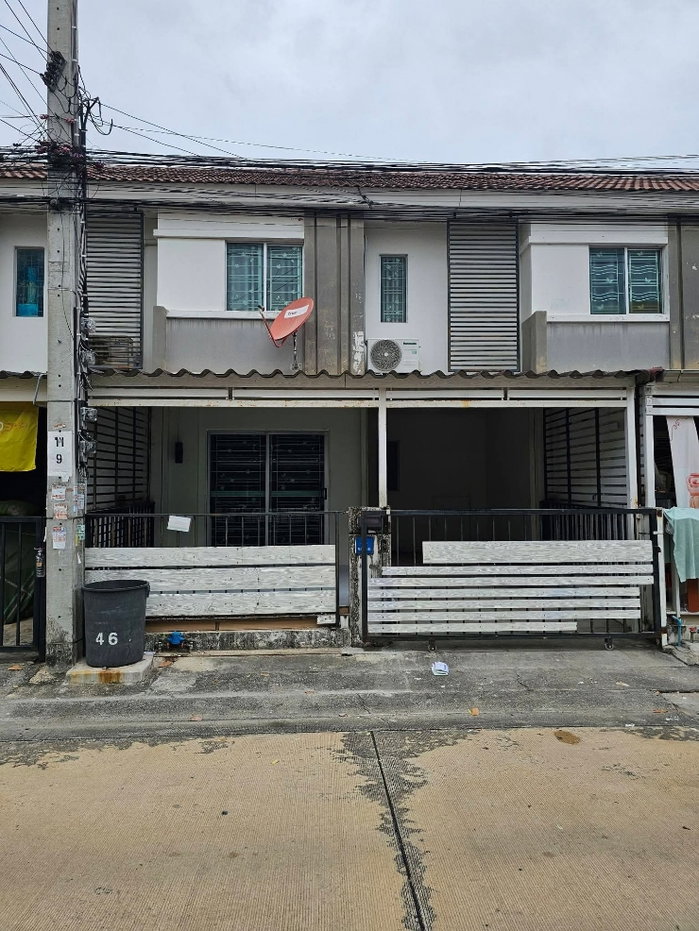 รูป ให้เช่า ทาวน์เฮ้าส์ 2 ชั้น | พฤกษา 86 ศรีวารีน้อย ✨🏡
🔥 บ้านพร้อมอยู่ ราคาเพียง 14,500 บาท/เดือน! - รูปที่ 1/14