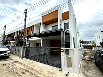 เช่าทาวน์โฮม ปทุมธานี : 🏡✨ ให้เช่า! ทาวน์โฮม “หลังมุม” พื้นที่ใหญ่ อยู่สบาย 📍 ซื่อตรง โคซี่ ทาวน์โฮม The Peak (รังสิต – คลอง 6)