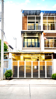 Townhouses for sale The Crystal : CB096, Townhouse for sale 3 Br, Lat Phrao-Liabduan Ram Inthra.