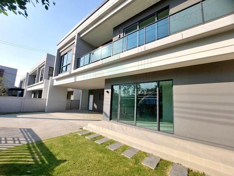 ขายบ้านเดี่ยว : 📌 ขายบ้านเดี่ยว โครงการ เซนโทร บางนา 2 ชั้น 4 ห้องนอน 5 ห้องน้ำ