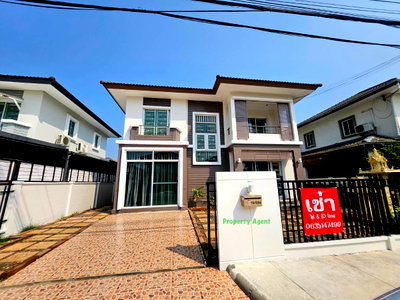 เช่าบ้านเดี่ยว เดอะ สแควร์ บางใหญ่ : 🔥 ลดเหลือ 25,000/เดือน! บ้านเดี่ยว 74 ตร.ว. พฤกษา วิลเลจ ซีนเนอรี่ 28 บางใหญ่ หลังบ้านกว้าง ติดถนนเมน ใกล้ Central Westgate