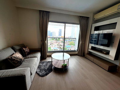 Condos for rent : Aspire Sukhumvit 49 2 beds 2 baths near bts 