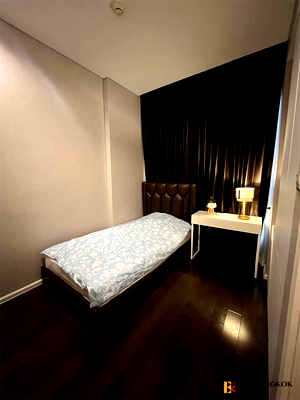 Condos for sale : The Saint Residences near MRT Phahonyothin Station Hurry, big discount is ending!