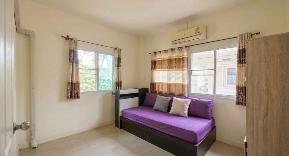 รูป 🏡 ขายด่วน! บ้านชั้นเดียวสวย ทำเลป่าแดด ใกล้เมือง ราคาเพียง 1.99 ล้าน 📞 063-664-9056 - รูปที่ 7/10