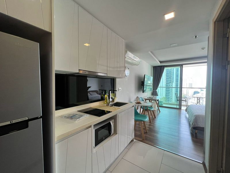⛵ Peak Towers ⛵ Foreigner quota / Sea view / 14F / Studio room for quick sale彡