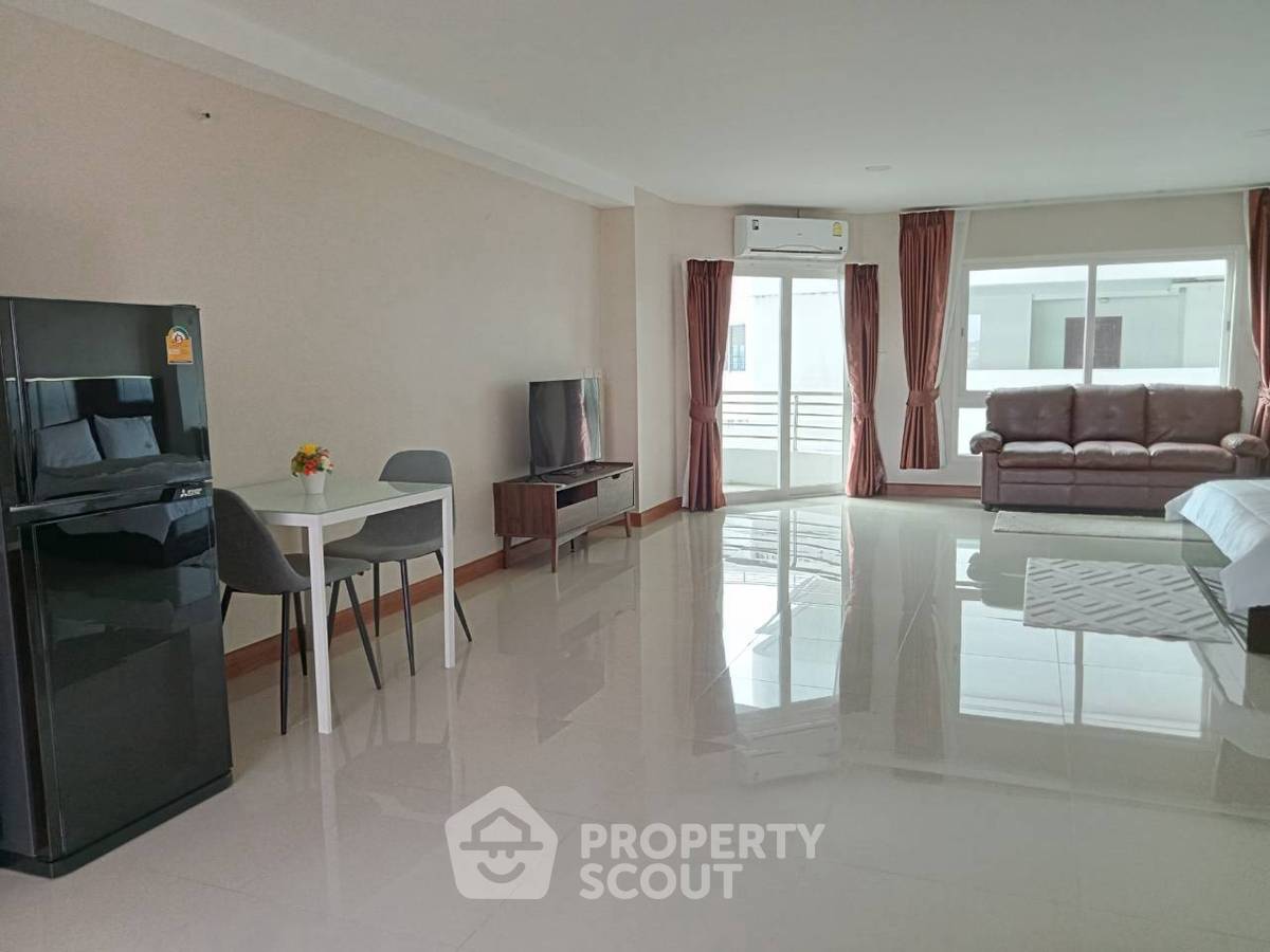 รูป คอนโด 1 ห้องนอน Grand View Condo บ้านอำเภอ นาจอมเทียน (ID 3223287) - รูปที่ 3/9