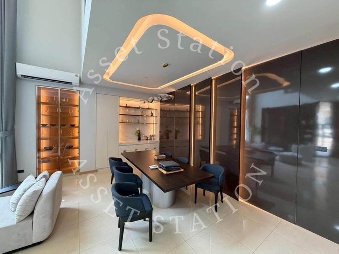 4-bed townhouse for sale, 453 sqm, 66.6 sq wah, Preecha Ram 3