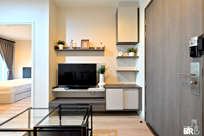 Condos for sale : Centric Ratchada-Huai Khwang near MRT Huai Khwang Station Comfortable and Ready to Move-in