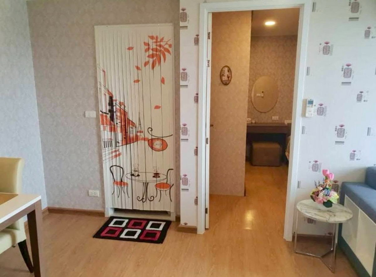 รูป 🟠ขายด่วน !! คอนโด เดอะปราก หลานหลวง-โบ๊เบ๊ The Prague Condominium ห้องมุม ได้วิวภูเขาทองสวยงาม ✅เฟอร์นิเจอร์และเครื่องใช้ไฟฟ้าครบครัน - รูปที่ 5/7