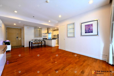 Condos for sale : 🌇 Spacious 2-Bedroom Unit with City View – Baan Siri 31, Near BTS Phrom Phong