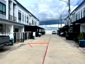 Townhouses for sale Phan Thong Chonburi : TOWN HOUSE 18.6 Sq.w. Phan Thong Chonburi for 3M