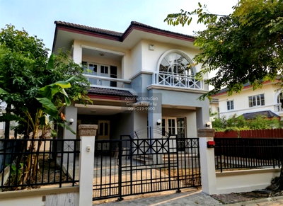 Houses for sale Bangkok : For Sale House , Chaiyaphruek Thawi Watthana , Salathammasop Sop , Thawi Watthana , Bangkok , CX-170765 ✅ Live chat with us ADD LINE @connexproperty ✅