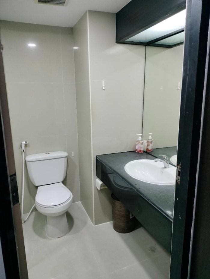 รูป 🔴ให้เช่า 2 ห้องนอน 18,000 บาท 62 ตรม. ห้องมุม ใกล้ MRT สุทธิสาร 2 กม ไฟหลวง มีสระว่ายน้ำฟิตเนสที่จอดรถติดเน็ตเองได้ - รูปที่ 21/29