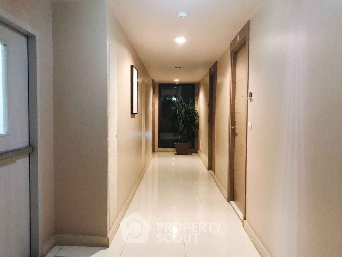 รูป ใกล้ BTS วงเวียนใหญ่ เพียง 100 เมตร | 1 ห้องนอน Ideo Blucove Sathorn (ID 368021) - รูปที่ 8/13
