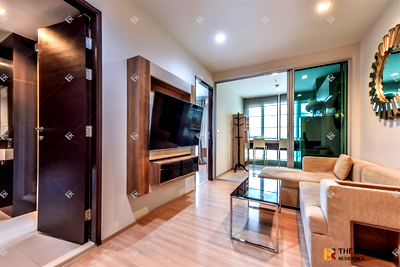 Condos for sale : Fits All Lifestyles RHYTHM Sathorn near BTS Saphan Taksin