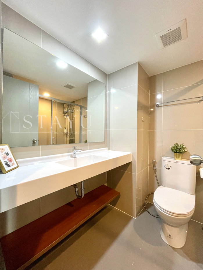 รูป 🔥ห้องบิวท์อินสวยที่สุดในตึก!! ราคาดีมาก!! วิวโล่ง!! เฟอร์ครบพร้อมเข้าอยู่!! Ideo New Rama 9 ติด APL รามคำเเหง, MRT รามคำเเหง 12 - รูปที่ 17/36