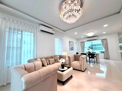 Houses for rent Bangkok : Luxury House for Rent Bangkok | Mantana 2 Onnut-Wongwaen | Near Mega Bangna