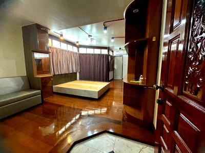 ขายคอนโด : 🟠ขายด่วน !!  Phrayapirom Condo Ratchada พระยาภิรมย์ คอนโด รัชดา พร้อมห้องบิวต์อินไม้ทั้งหมด ทำเลดี✅  ใกล้ ม.จันทรเกษม  และ MRT ลาดพร้าว