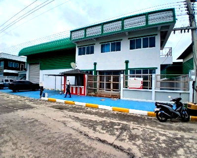 เช่าโรงงาน รพ.มหาวชิราลงกรณ์ธัญบุรี : ให้เช่าโกดัง โรงงาน พร้อมสำนักงาน พื้นที่โกดัง 900 ตารางเมตร / ทำเล คลอง 11 ธัญบุรี ปทุมธานี / อยู่ในโครงการ เอกสิน แฟคทอรี่ / รถใหญ่ เข้าออกได้