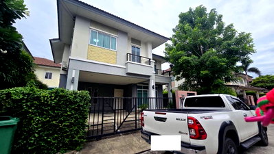 เช่าบ้านเดี่ยว นนทบุรี : ให้เช่าบ้านเดี่ยว 2 ชั้น ทำเลดีมากติดรถไฟฟ้า ในเมืองทองอิมแพคแจ้งวัฒนะ 