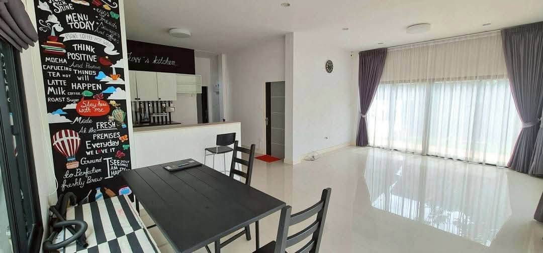 รูป ขายบ้านแฝดหลังมุม ใกล้ทะเลบางแสน ม.เดอะวิชแอทข้ามหลาม ชลบุรี - รูปที่ 8/14