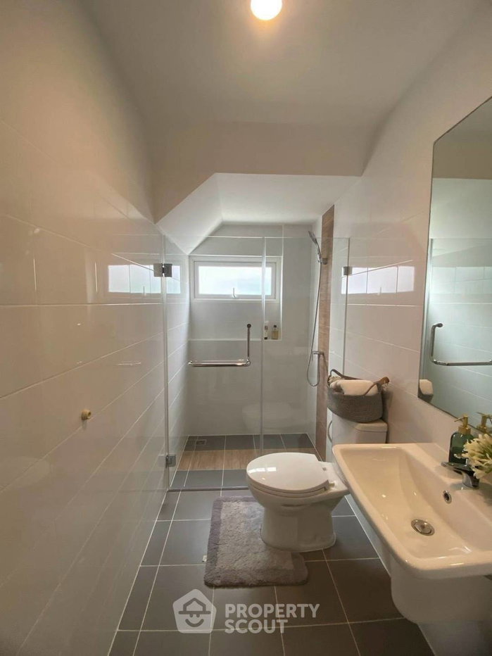 รูป บ้านแฝด 3 ห้องนอน Grande Pleno Mega Bangna ทำเลบางพลี (ID 3227526) - รูปที่ 12/18