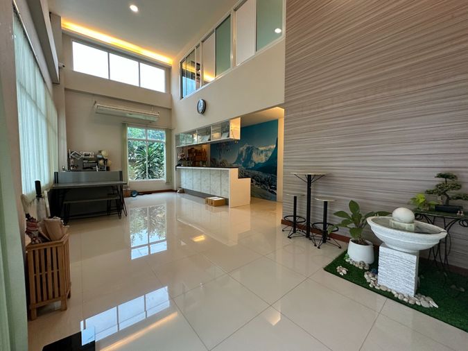 4-bed home office for sale, 374 sqm, 84.7 sq wah, Preecha Ram 3