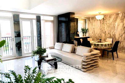 Condos for sale : 3-BR Condo at Maestro 01 Sathorn - Yenakat near MRT Khlong Toei (ID 3227357)