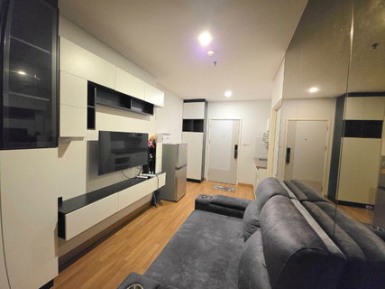 Lumpini Place Ratchada-Sathu, high floor, beautiful view, best price in the project! 2.5 million baht including transfer fee.