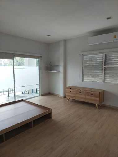 4-bed house for rent, 332 sqm, 91 sq wah, LADDAROM Wongwaen - Ramintra