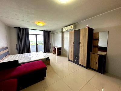 Condos for rent 700 Year Sports Arena Chiang Mai : For Rent! Condominium Chiang Mai