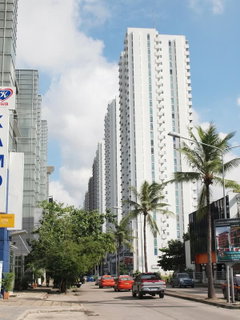 Corner Condo 52 sq.m. muang thong near MRT