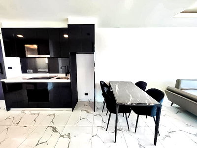 ขายคอนโด : 2 Bedroom Condo for Sale Arcadia Millennium Tower Sea View