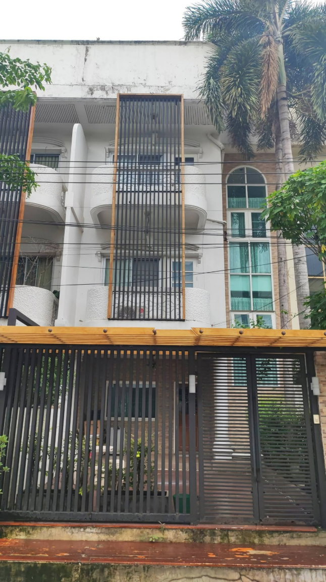 HR3784ให้เช่าทาวน์โฮม 3 ชั้น 84 แมนชั่น ซอยประดิษฐ์มนูธรรม 5 ใกล้ MRT ลาดพร้าว 71 (900 ม.) จดบริษัทได้ Pet-Friendly
