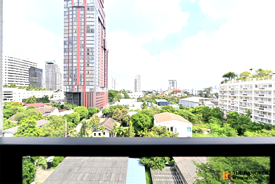 Condos for sale : The Reserve Sukhumvit 61 Easy Start with a City Dweller Lifestyle