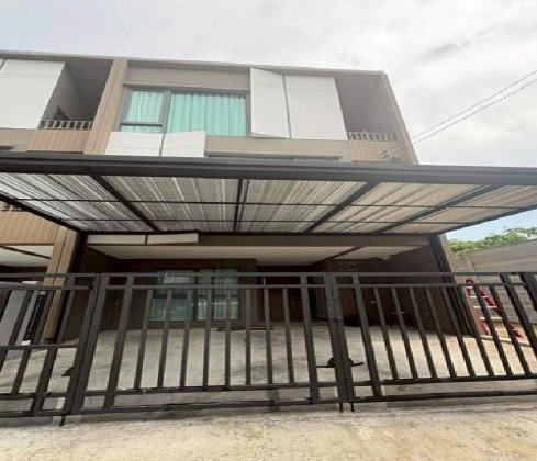 ให้เช่าทาวน์โฮม 3 ชั้น โครงการ บ้านกลางเมือง พหลโยธิน-วิภาวดี / ซอยพหลโยธิน 71 / ใกล้ สถานีแยก คปอ. / แอร์ 5 เครื่อง / อยู่อาศัย หรือ จดบริษัท