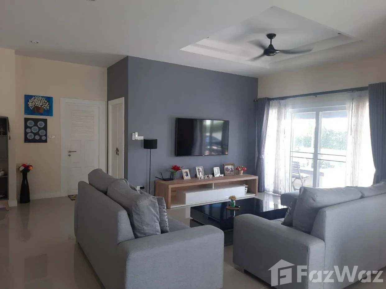 picture 3 bedroom, 2 kitchens, large pool 6701903 - 4/14