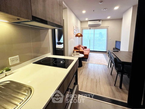Pet-Friendly 2-BR, 200m To MRT Lat Phrao, Metris District Ladprao (ID 3225592)