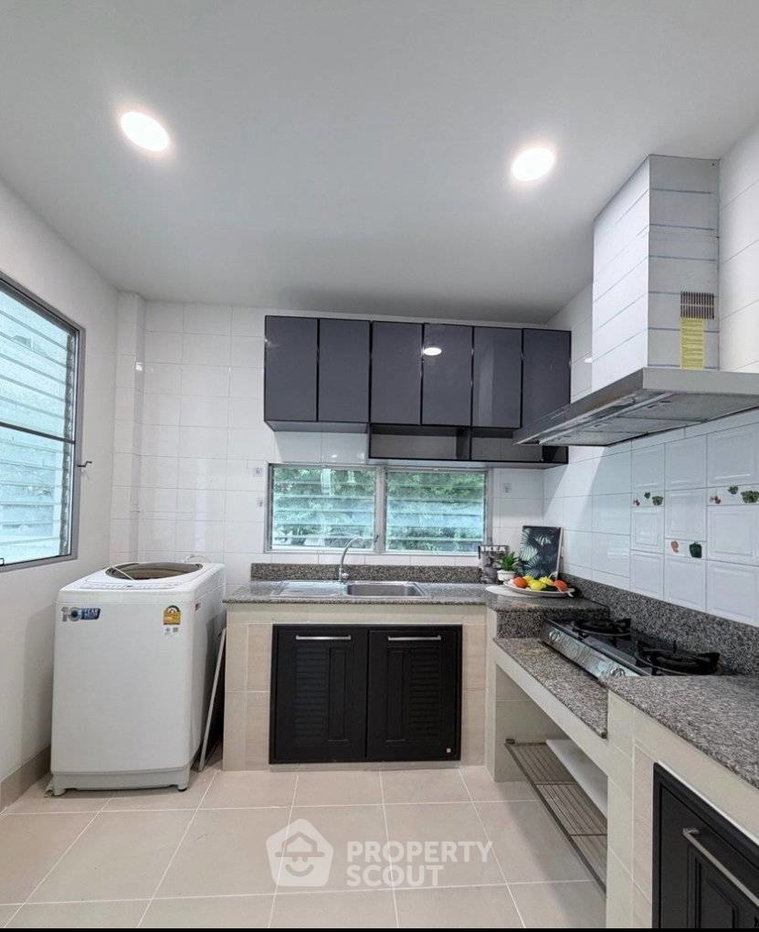 รูป บ้าน 4 ห้องนอน 214 ตร.ม. ที่ Manthana Onnut-Wongwan 2 ประเวศ (ID 3226613) - รูปที่ 27/31