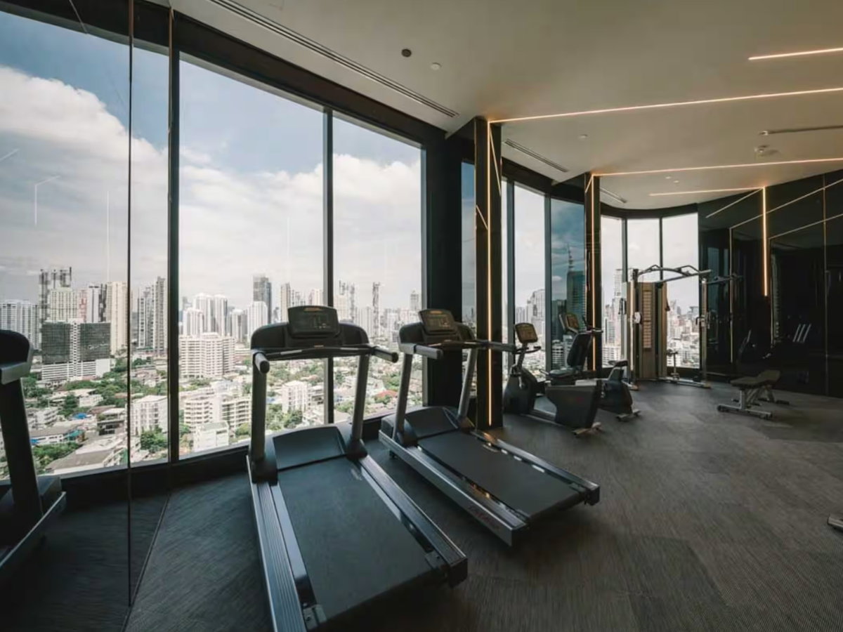 picture 🔥 2-bed, 46th floor, Thonglor. City one side, river the other - 28/40