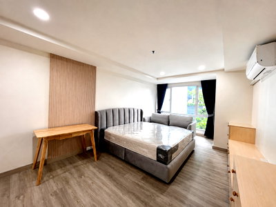 Condos for rent : The Trendy Condominium  2 Bed 2 Bath 90 sq.m Please Add Line ID @806qphgn o8415o5483