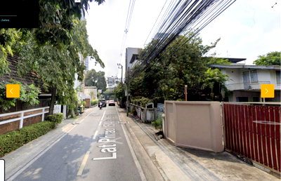Land for sale Ratchadaphisek Road : Sell : Land on Ladprao 15, Area 375 sqw. suitable for Condominium, Close to MRT Ladprao