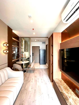 Condos for rent : RHYTHM EKKAMAI            ESTATE 
