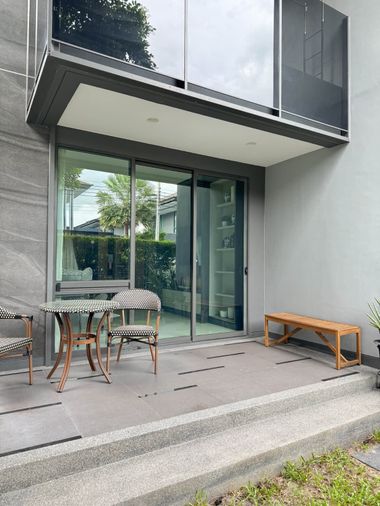 4-bed house for rent, 273 sqm, 82 sq wah, Setthasiri Krungthep kreetha 2