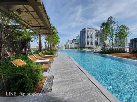คอนโดทำเลทองทอง - ห้องชุด 2 ห้องนอน ตกแต่งครบครัน ให้เช่า เดอะ เอสเซ่ สุขุมวิท 36