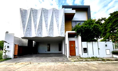 บ้านเดี่ยว รร.แย้มจาดวิชชานุสรณ์  : ขาย Luxury Pool Villa รามอินทรา 57 บ้านหรูสระส่วนตัว 444 ตร.ม. ใกล้รถไฟฟ้าสายสีชมพู 350 ม. เพียง 34.9 ล้าน