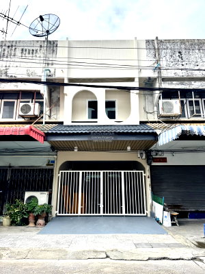 Townhouses for sale Sripatum University : For Sale Townhouse/Townhome  , Baan Amornphan 9 , Lat Phrao , Lat Phrao , Bangkok , CX-150116 ✅ Live chat with us ADD LINE @connexproperty ✅