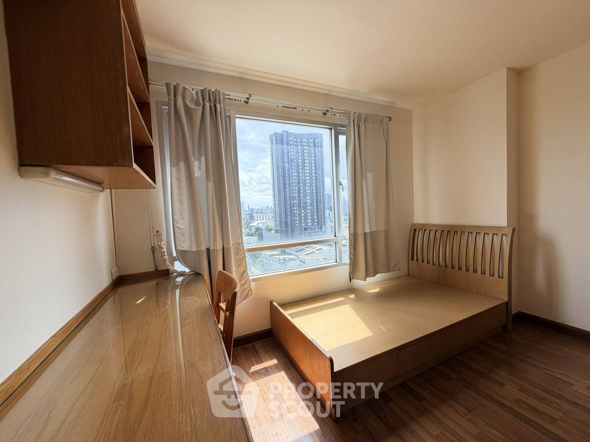 picture 200m To BTS Phra Khanong | 2-BR Sukhumvit Plus Condo (ID 3222949) - 12/20