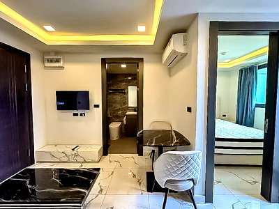 คอนโด ซอยบัวขาว : 1Bedroom Condo for Sale Arcadia Millennium Tower City View